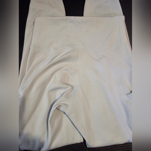 Fabletics Cold Weather Leggings Tall XS Iced Out Blue - Picture 5 of 6